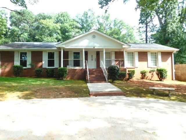 property at 4850 Lehigh Dr