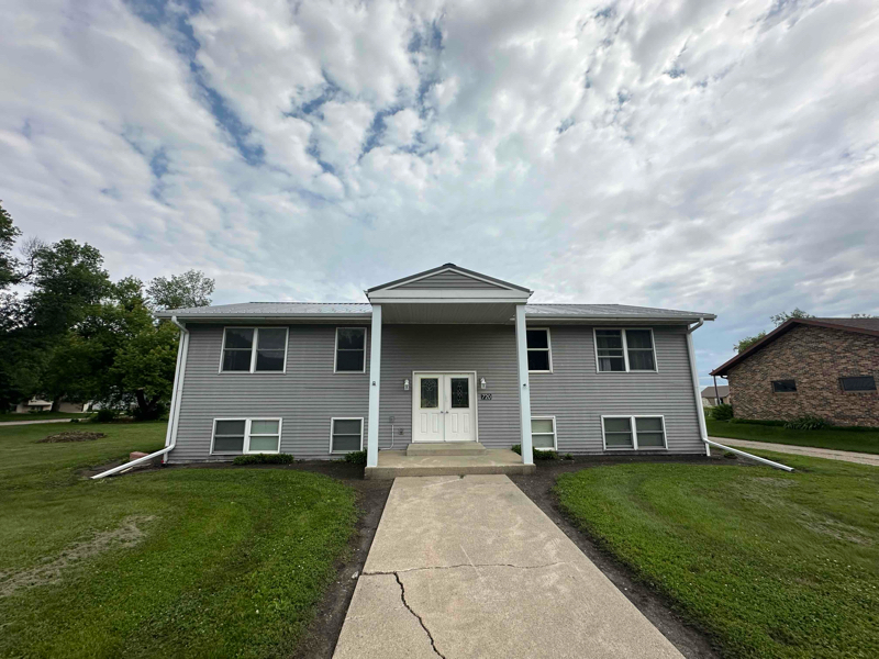 720 1st St NE in Hartley, IA - Building Photo