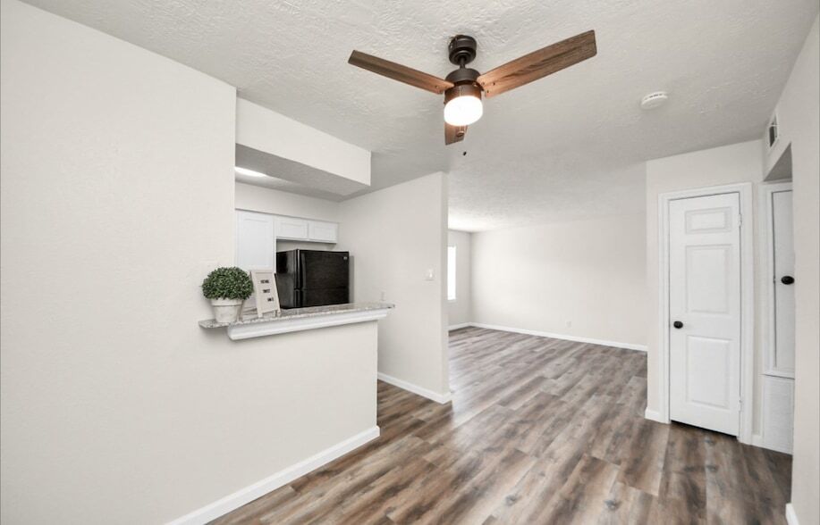 2110 Melbourne St, Unit 1 in Houston, TX - Building Photo