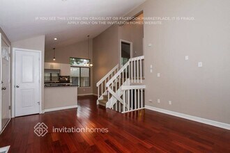 10165 E Peakview Ave in Englewood, CO - Building Photo - Building Photo