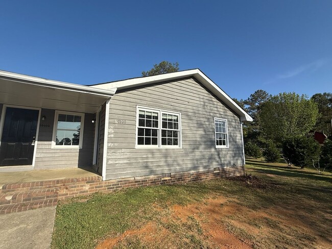 10100-10102 Huntcliff Pl NE in Covington, GA - Building Photo - Building Photo