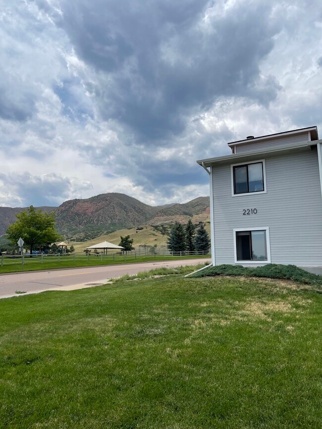 2210 Split Rock Dr, Unit A in Colorado Springs, CO - Building Photo - Building Photo