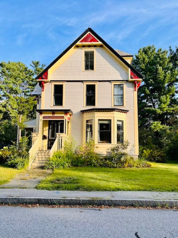 10 Abbott St in Lebanon, NH - Building Photo - Building Photo