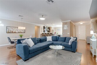 10708 Cliff Mountain Ave in Las Vegas, NV - Building Photo - Building Photo