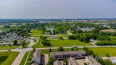 3600 SE Glenstone Dr in Grimes, IA - Building Photo - Building Photo