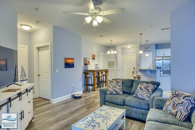 300 Gateway Condos Dr in Surf City, NC - Building Photo - Building Photo