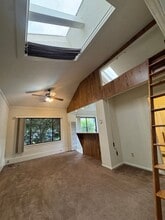 2026 Clinton Ave in Alameda, CA - Building Photo - Building Photo