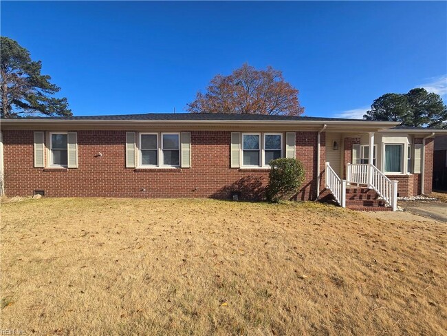 2920 E Point Dr in Chesapeake, VA - Building Photo - Building Photo