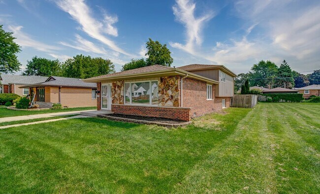 8835 S California Ave in Evergreen Park, IL - Building Photo - Building Photo