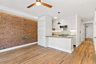 115 N Division St, Unit 2A in Peekskill, NY - Building Photo