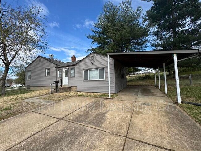3500 San Jose Ln in St. Ann, MO - Building Photo - Building Photo
