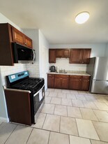 128 Putnam St, Unit 2 in Boston, MA - Building Photo