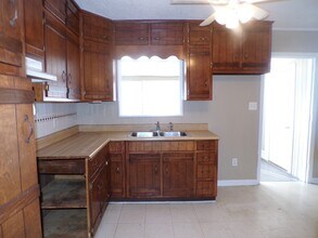 404 Midway St in Midfield, AL - Building Photo - Building Photo