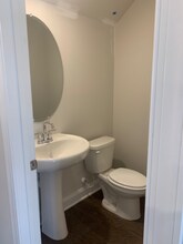 204 Douglas Bend Rd in Gallatin, TN - Building Photo - Building Photo