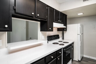 Stonesthrow in Greensboro, NC - Building Photo - Building Photo