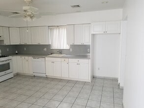 12 Marne St in Newark, NJ - Building Photo - Building Photo
