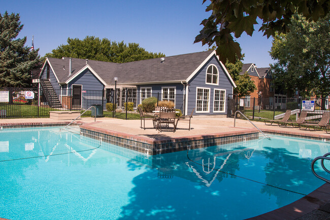 The Village at Raintree in Salt Lake City, UT - Foto de edificio - Building Photo