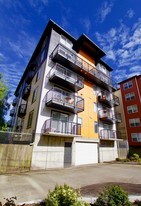 Raleigh Ridge in Seattle, WA - Building Photo