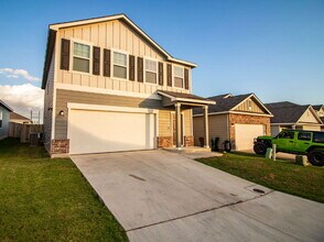 13514 Flower Pond in Saint Hedwig, TX - Building Photo - Building Photo
