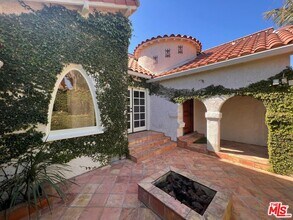 401 Kings Rd in West Hollywood, CA - Building Photo - Building Photo