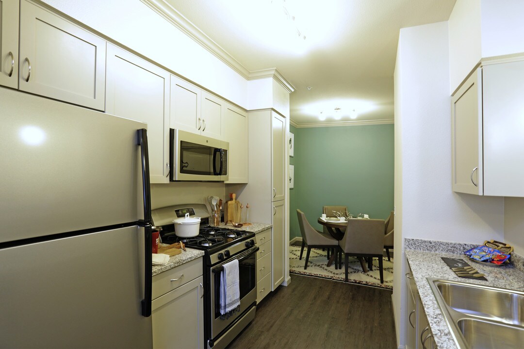 SETA in La Mesa, CA - Building Photo