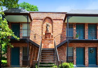 Orleans Square in Little Rock, AR - Building Photo - Building Photo