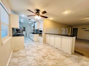 3920 Sanguinet St in Fort Worth, TX - Building Photo - Building Photo