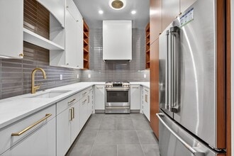 215 I St NE in Washington, DC - Building Photo - Building Photo