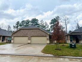 851 Arbor Pnes Ct in Conroe, TX - Building Photo