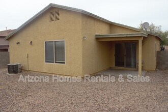 10232 E Desert Mesa Dr in Tucson, AZ - Building Photo - Building Photo