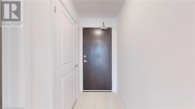 1936 Rymal Rd E in Hamilton, ON - Building Photo - Building Photo