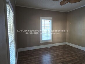 427 E Cemetery St in Salisbury, NC - Foto de edificio - Building Photo