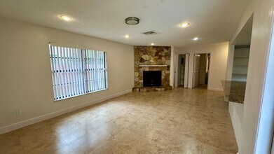 13005 SW 119th Terrace in Miami, FL - Building Photo - Building Photo