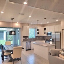 5749 Skytop Dr in Lithia, FL - Building Photo - Building Photo