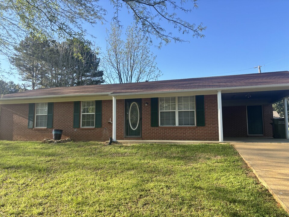 1005 North St in Myrtle, MS - Building Photo