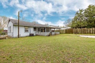 223 Fair Ave in Ozark, AL - Building Photo - Building Photo