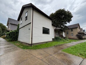 713 Meigs St in Rochester, NY - Building Photo - Building Photo