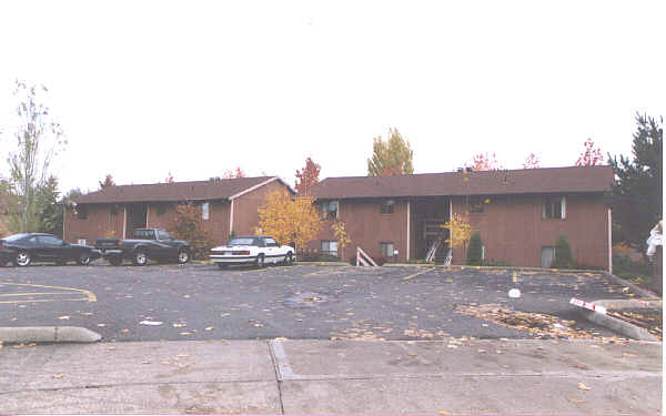 SW Gingham Ln in Beaverton, OR - Building Photo