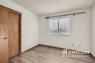 6552 W Morraine Pl in Littleton, CO - Building Photo - Building Photo