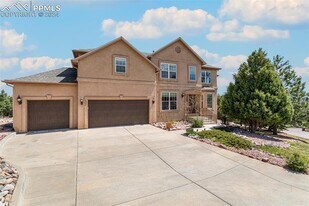 4240 Cedar Heights Dr in Colorado Springs, CO - Building Photo