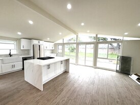 10171 Aldgate Avenue in Garden Grove, CA - Building Photo