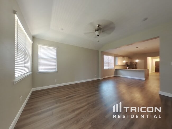 628 Coleman St in Aubrey, TX - Building Photo - Building Photo