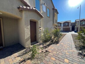 226 Cordelia Cove Ave in Henderson, NV - Building Photo - Building Photo