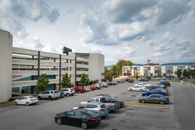 Passenger Flats in Chattanooga, TN - Building Photo - Building Photo