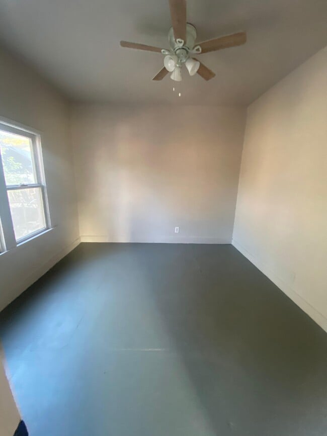 property at 1234 E Jackson St