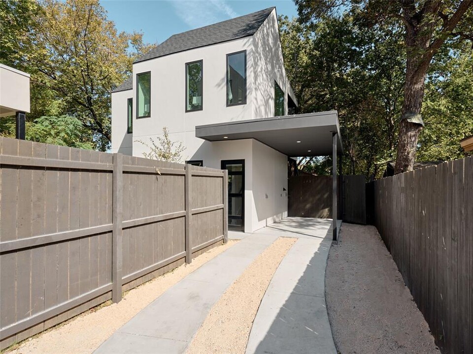 2816 Garwood St in Austin, TX - Building Photo