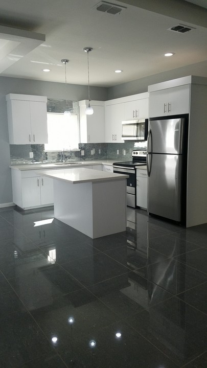 1505 S Pamplona St in Pharr, TX - Building Photo