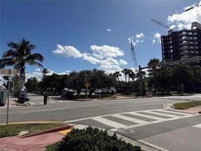 3588 Collins Ave in Miami Beach, FL - Building Photo - Building Photo