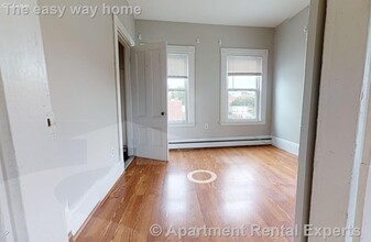70 Spring St in Cambridge, MA - Building Photo - Building Photo