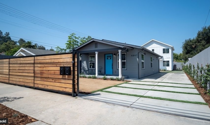 4847 Genevieve Ave in Los Angeles, CA - Building Photo